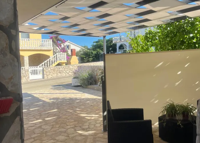 Di Adria Island Apartman Vir