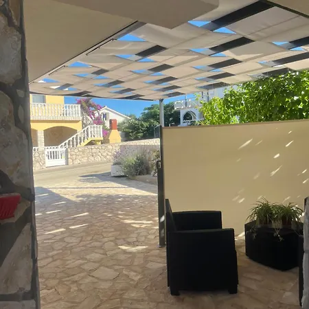 Di Adria Island Apartment Vir